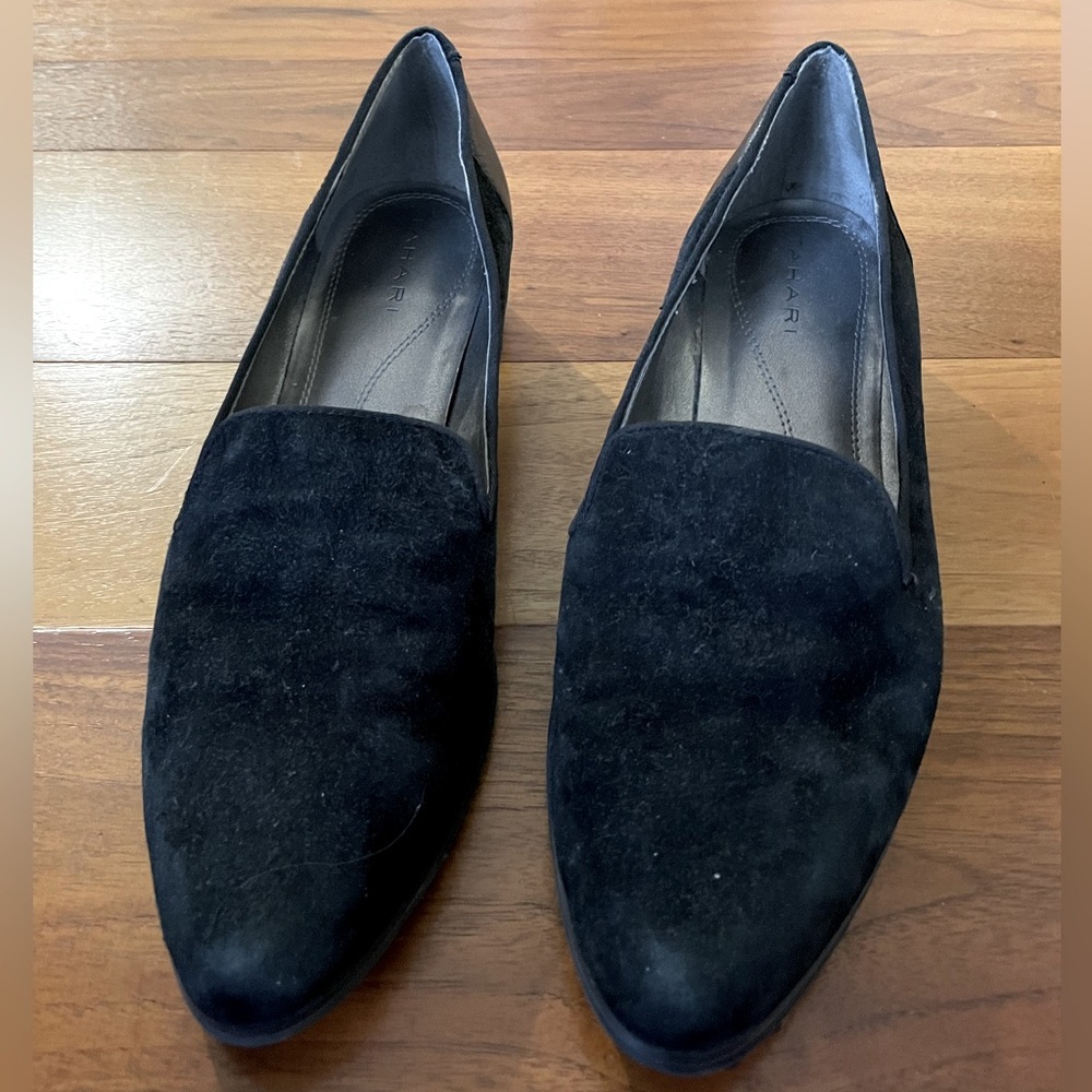 Tahari Suede Black Luna Flats with black leather back. EUC. Size 8-1/2, 1” heel